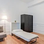 The Luxe Loft Apartment