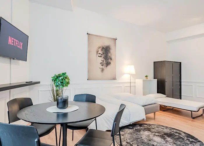 The Luxe Loft Apartament *